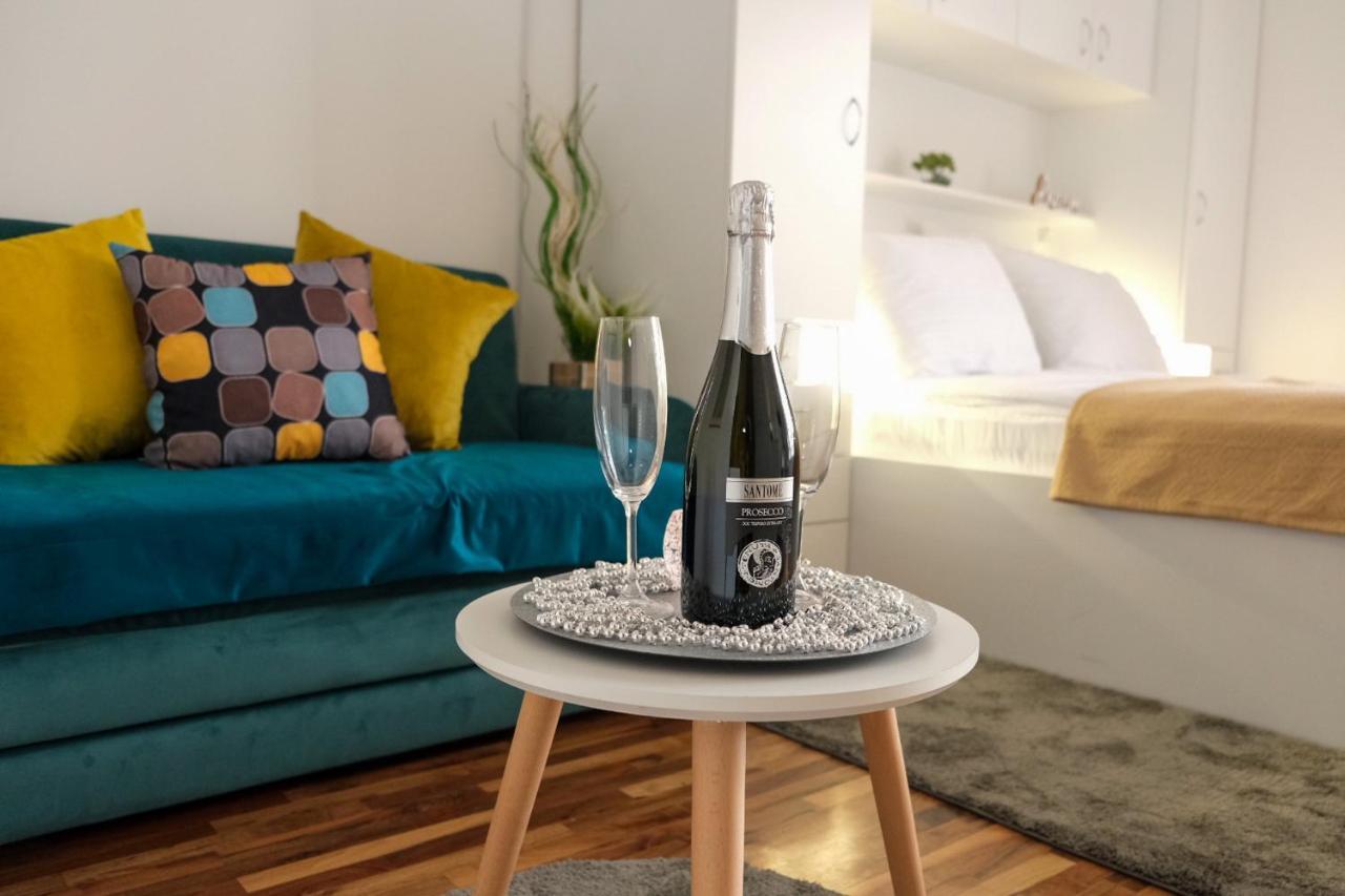 Apartment Lux Dunja Cardaci - White *