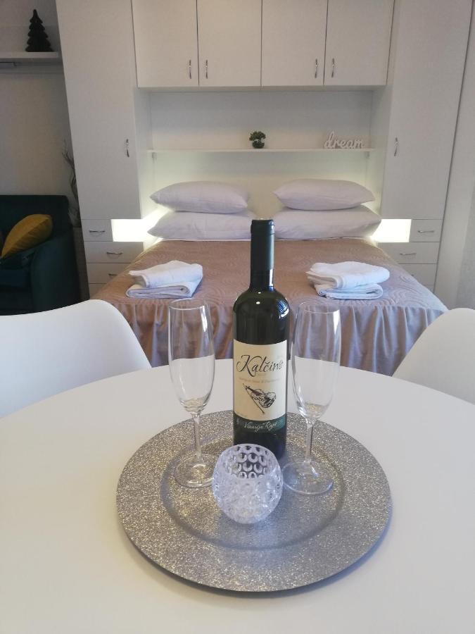 Lux Dunja Cardaci - White * Kopaonik